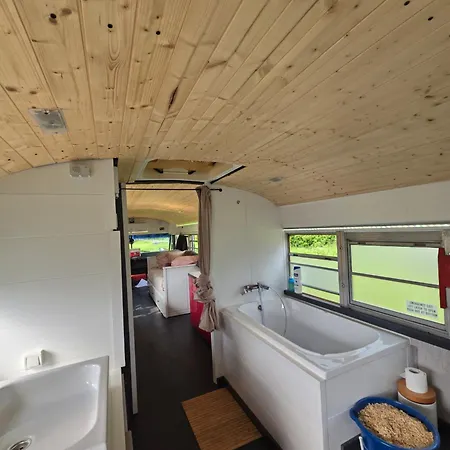 Tente de luxe School Bus *